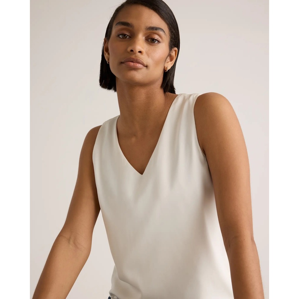 QUINCE | Washable Stretch Silk Tank Women M Ivory V-Neck Sleeveless Blouse Top